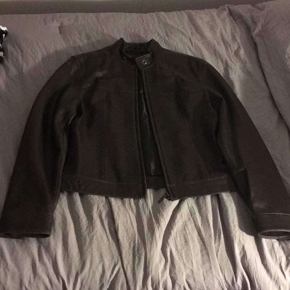 women’s brown leather jacket